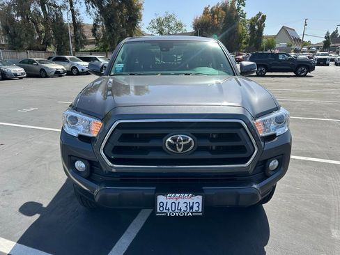 Used 2023 Toyota Tacoma SR5 w/ Technology Package image 6
