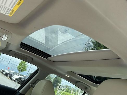 Used 2017 Nissan Maxima Platinum FWD image 9
