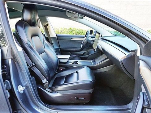 Used 2022 Tesla Model 3 Long Range image 12