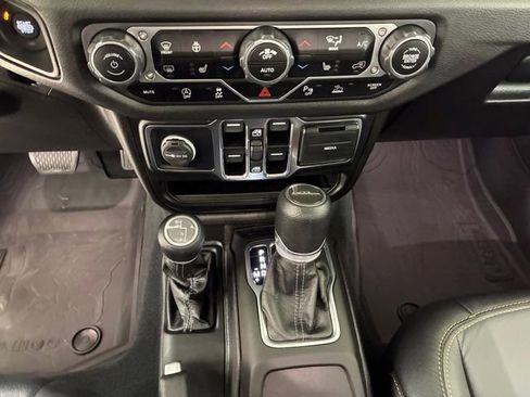 Used 2024 Jeep Gladiator Sport AWD/4WD image 21