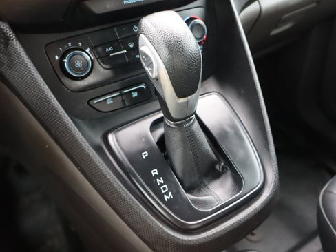 Used 2019 Ford Transit Connect XL FWD image 26