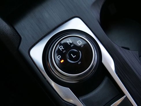 Used 2024 Ford Escape SE image 19