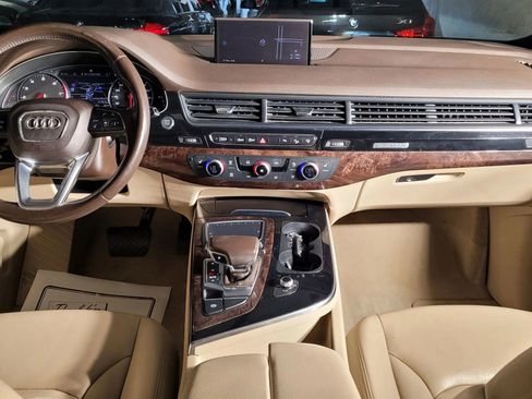 Used 2017 Audi Q7 3.0T Premium image 23