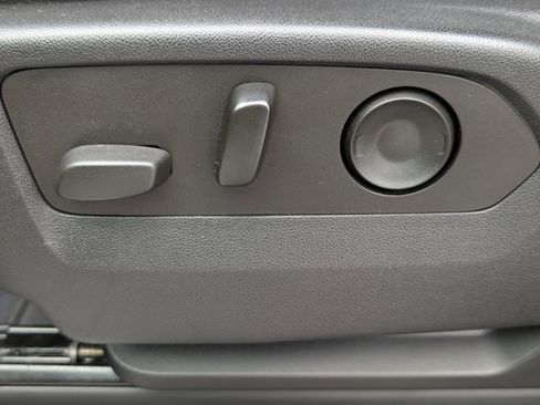 Used 2022 Chevrolet Tahoe RST w/ Luxury Package image 23