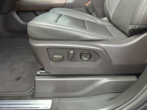 Used 2024 GMC Sierra 1500 SLT RWD image 12