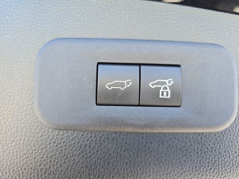 Used 2025 Toyota Crown Signia w/ Advanced Technology Package image 14