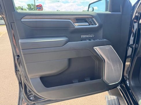 Used 2023 Chevrolet Silverado 1500 High Country w/ Technology Package AWD/4WD image 11