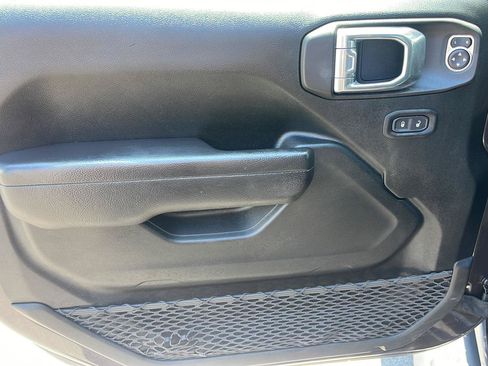 Used 2022 Jeep Wrangler Unlimited Sport AWD/4WD image 14