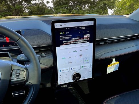 New 2025 Ford Mustang Mach-E Premium image 7