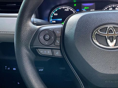 Used 2022 Toyota RAV4 XLE image 23