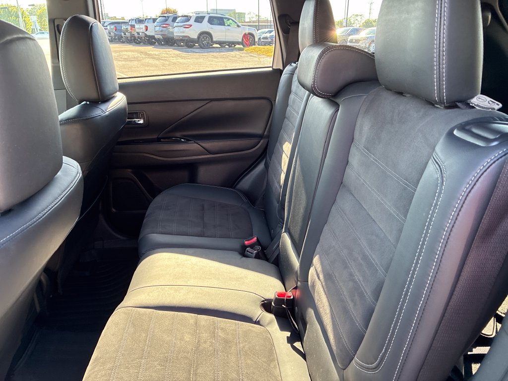 Used 2019 Mitsubishi Outlander SE AWD/4WD image 19