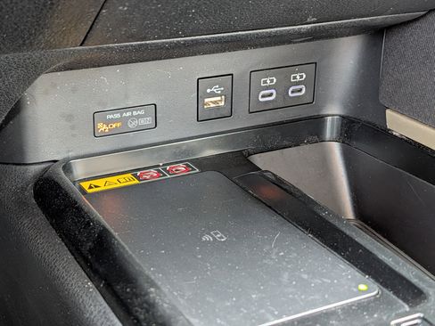 Certified 2025 Toyota Camry LE image 27