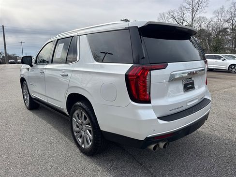 Used 2021 GMC Yukon Denali w/ LPO, Illumination Package image 5