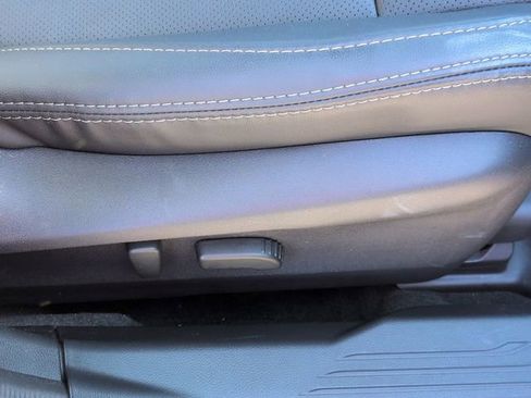 Certified 2025 Subaru Outback Limited image 43