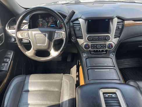 Used 2019 GMC Yukon XL Denali w/ Open Road Package AWD/4WD image 16