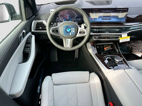 New 2026 BMW X5 sDrive40i w/ M Sport Package image 17