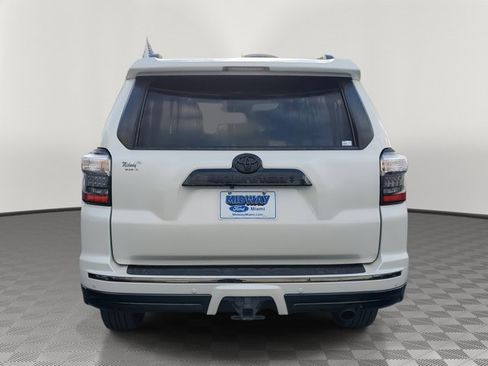 Used 2020 Toyota 4Runner SR5 image 5