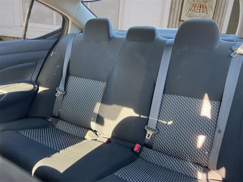 Used 2022 Nissan Versa S image 12