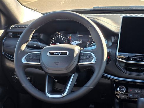 New 2026 Jeep Compass Limited w/ Limited Altitude Pack image 13