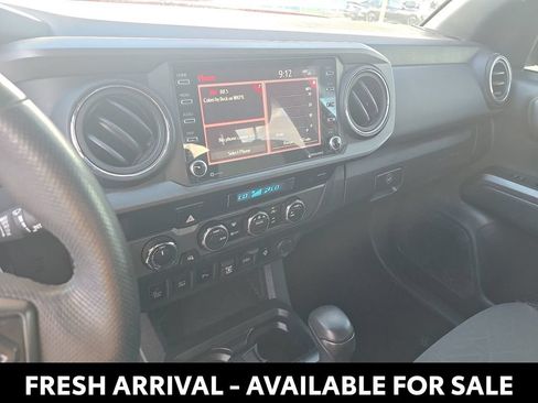 Used 2022 Toyota Tacoma TRD Sport w/ Technology Package AWD/4WD image 13