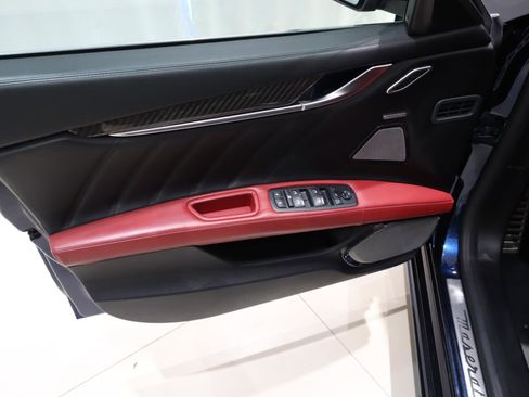 Used 2019 Maserati Ghibli S GranSport Q4 image 24