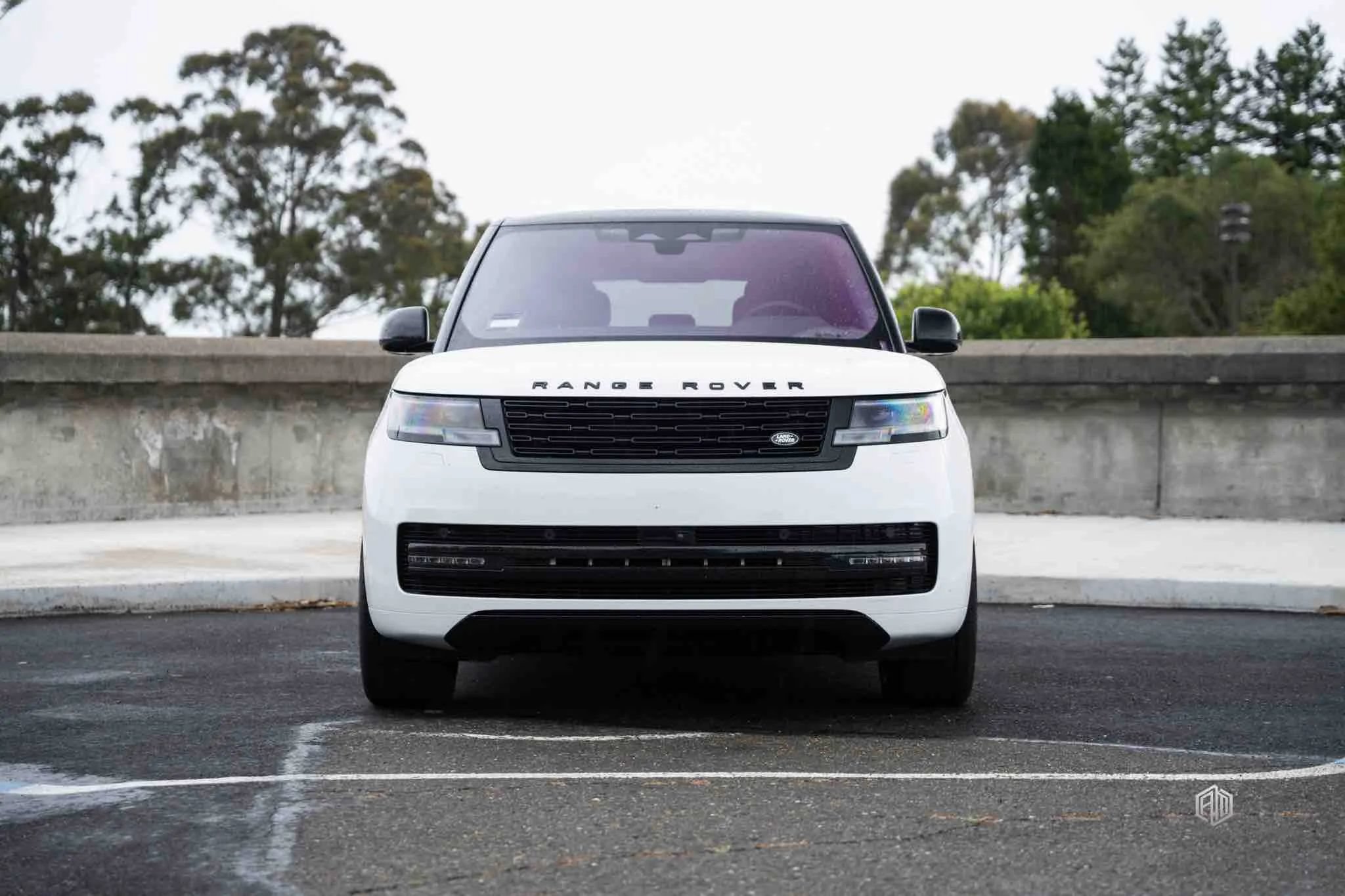 Used 2023 Land Rover Range Rover SE AWD/4WD image 2