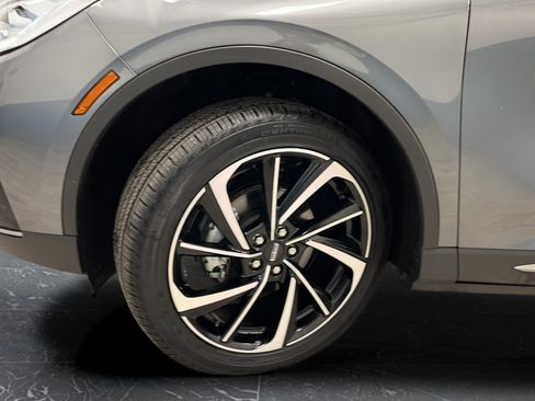 Used 2025 Lincoln Corsair Reserve AWD/4WD image 36