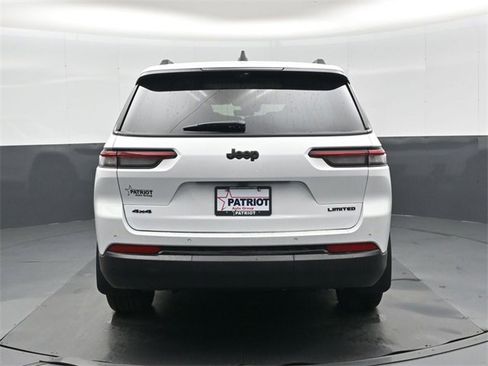 Used 2025 Jeep Grand Cherokee L Limited w/ Luxury Tech Group II image 5