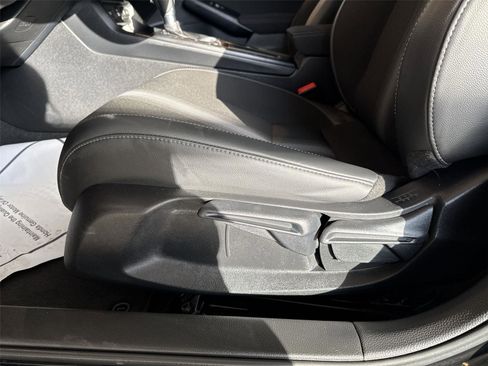 Used 2024 Honda Civic Sport image 14