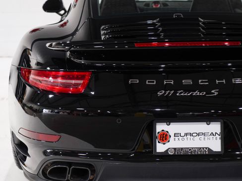 Used 2014 Porsche 911 Turbo S AWD/4WD image 36