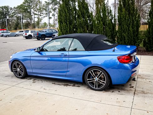 Used 2021 BMW M240i xDrive Convertible w/ Premium Package image 7
