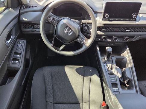 Used 2025 Honda Accord SE image 17