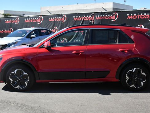 Used 2023 Kia Niro Wind FWD image 4
