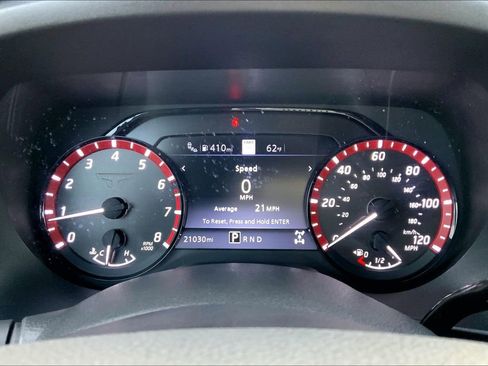 Used 2024 Nissan Titan PRO-4X w/ Pro-4x Convenience Package image 10