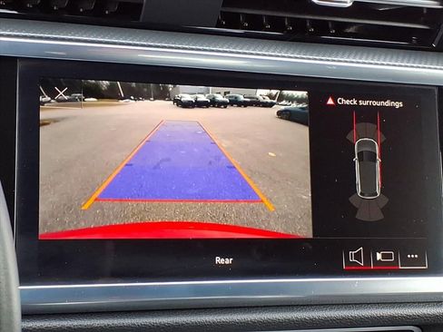 Used 2024 Audi Q3 2.0T Premium w/ Convenience Package image 25