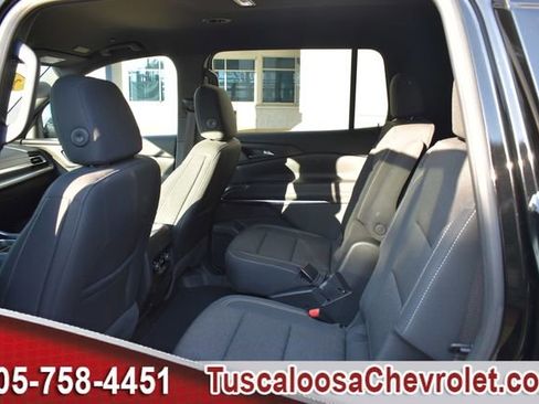 Used 2025 Chevrolet Traverse LT w/ Driver Confidence Package image 22