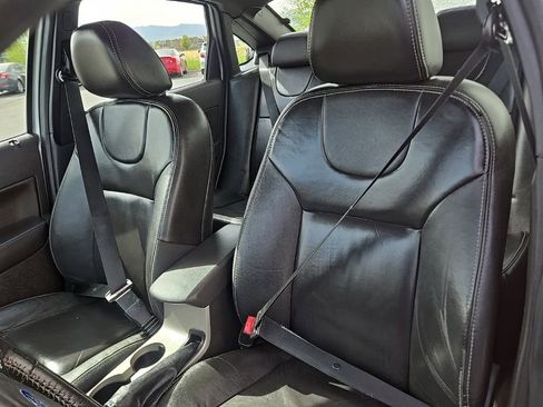 Used 2009 Ford Focus SEL FWD image 16