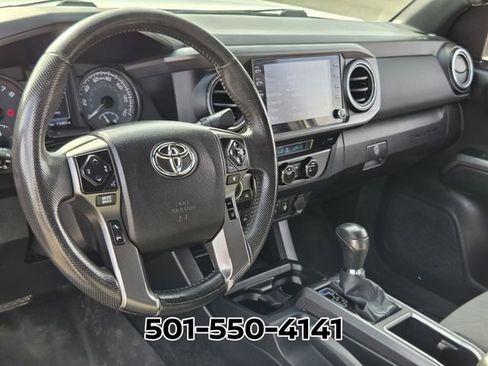 Used 2021 Toyota Tacoma TRD Off-Road w/ Technology Package AWD/4WD image 9