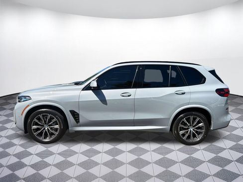 Certified 2024 BMW X5 xDrive40i w/ M Sport Package AWD/4WD image 2