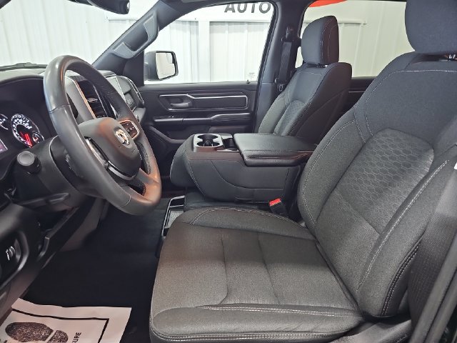 Used 2025 RAM 1500 Big Horn AWD/4WD image 35