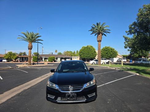 Used 2015 Honda Accord EX-L image 9