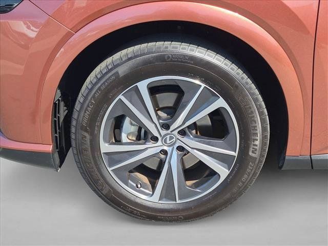 Used 2024 Lexus RX 350 Premium w/ Convenience Package FWD image 24