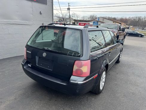Used 2004 Volkswagen Passat GLS FWD image 8