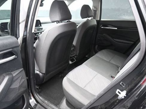 Used 2024 Kia Seltos LX AWD/4WD image 14