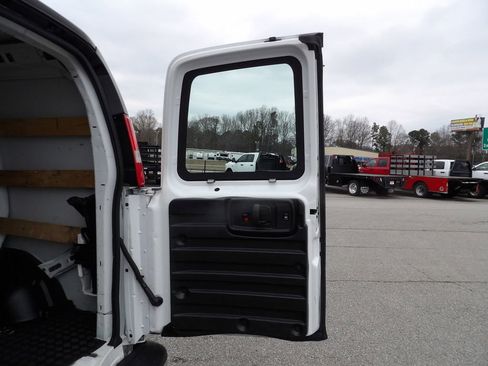 Used 2022 Chevrolet Express 2500 w/ Driver Convenience Package image 46