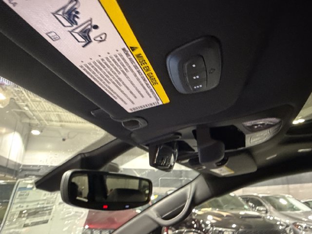 New 2027 Chrysler Pacifica Select w/ Family Tech Group AWD/4WD image 12
