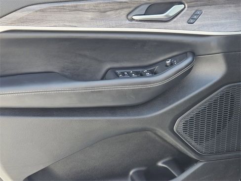 Used 2023 Jeep Grand Cherokee L Limited image 22