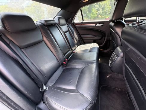 Used 2012 Chrysler 300 Limited RWD image 18