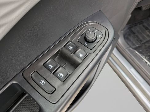 Used 2024 Volkswagen Taos S AWD/4WD image 17