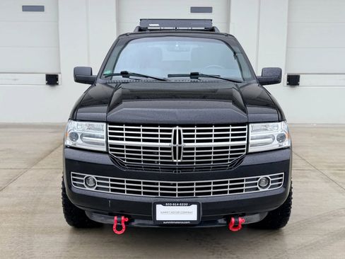Used 2007 Lincoln Navigator Luxury Sport Utility 4D image 7
